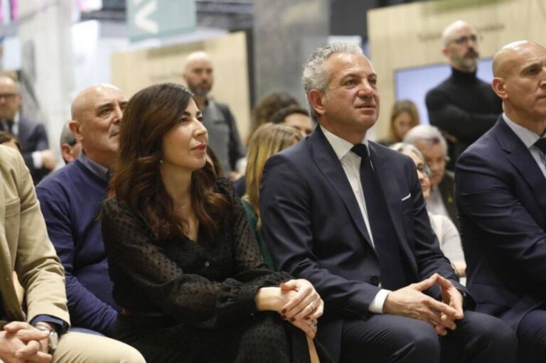 Nicanor Sen fortalece las alianzas en FITUR 2024 para potenciar el turismo y combatir la despoblación en Castilla y León