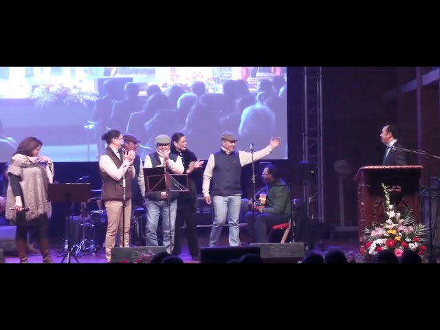 Reportaje sobre la Gala de Presentación del Campeonato de España de Galgos en Nava del Rey