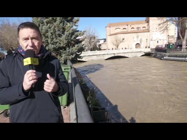 Vídeo del rio Zapardiel a punto de desbordarse en Medina del Campo
