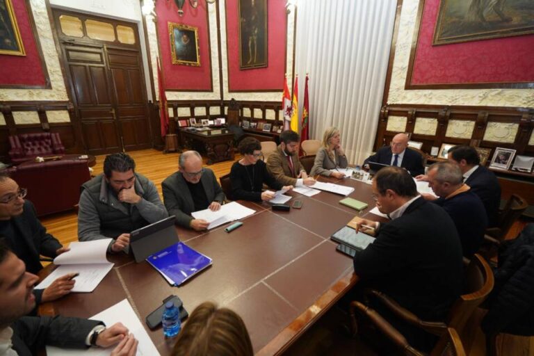 Valladolid impulsa el bienestar social: Aprueban Subvenciones de más de 328 mil euros para personas mayores, familias y servicios sociales