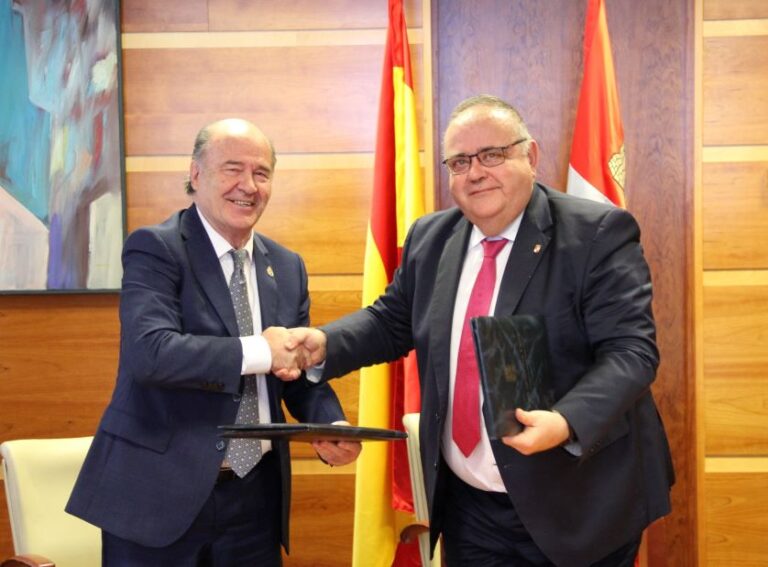 Sacyl y Sindicato Médico firman un relevante acuerdo: Aumento en retribución de MIR equiparada a media nacional desde enero