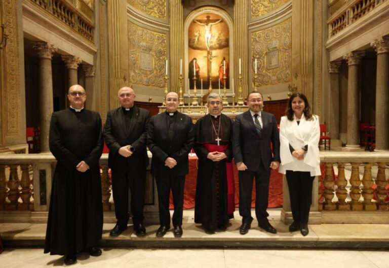 Peregrinos en Roma en un llamado para avanzar en la beatificación de Isabel la Católica