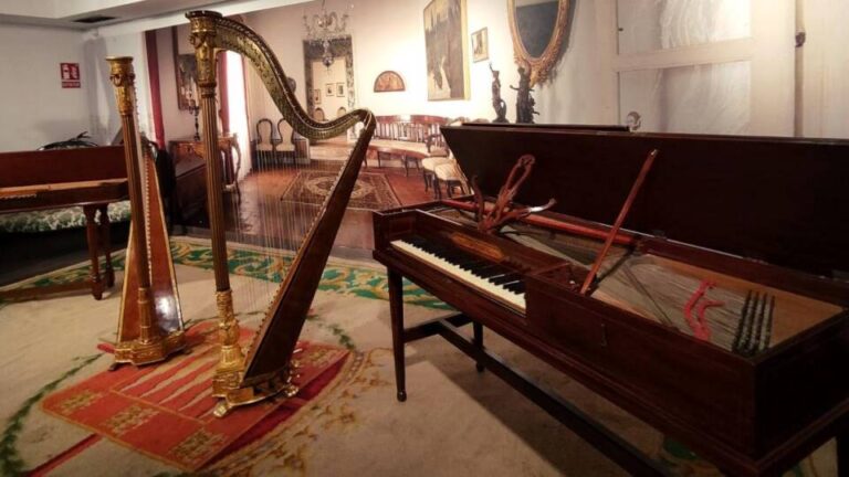‘De la palabra a la música’ una exposición con más de 20 instrumentos históricos