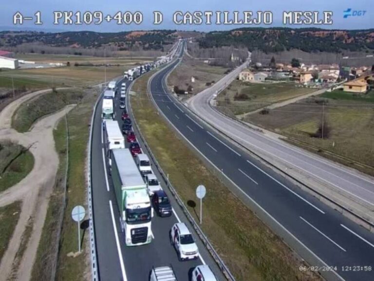 Cortes de carretera y circulación lenta por la «tractorada»