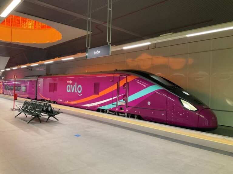 Renfe estrena en Castilla y León servicio Avlo y nuevas conexiones AVE con la Comunidad Valenciana y Murcia