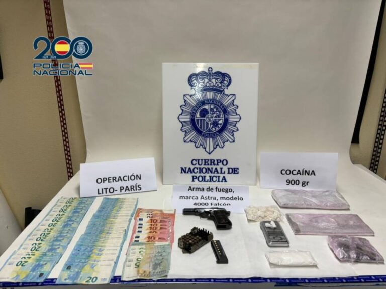 Desmantelada red de narcotráfico en Zaragoza, Madrid y León: Detenidos 12 miembros con armas, cocaína y 200.000 euros