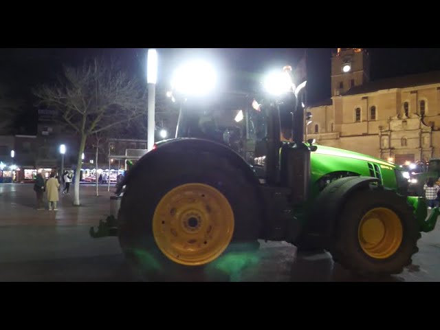 Vídeo de las movilizaciones agrarias llegan hasta la Plaza Mayor de Medina