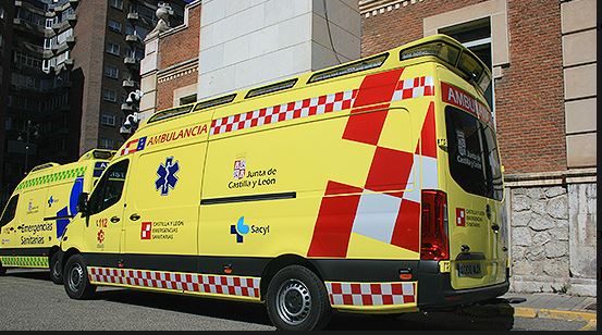 Trasladado en UVI móvil un motorista tras sufrir un accidente en Valladolid