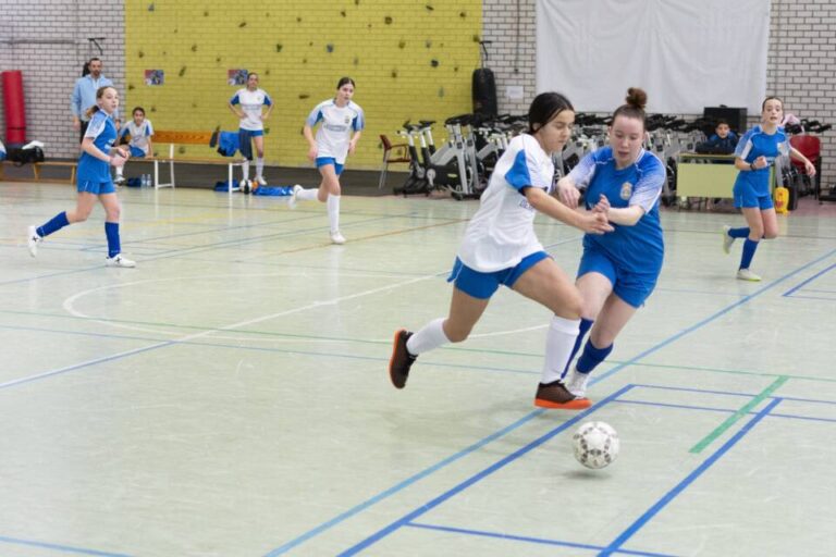 Fútbol sala, baloncesto, ajedrez, bádminton y balonmano en el centro de la acción de los Juegos Escolares