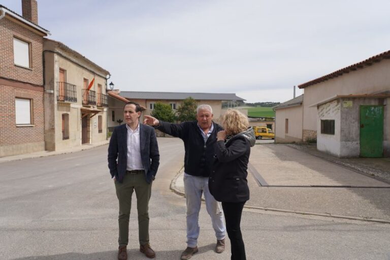 Presidente de la Diputación de Valladolid visita Villán de Tordesillas y Geria para conocer necesidades municipales