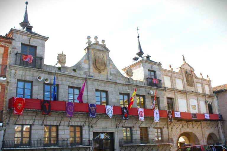 Semana Santa - Reposteros - Ayuntamiento de Medina del Campo