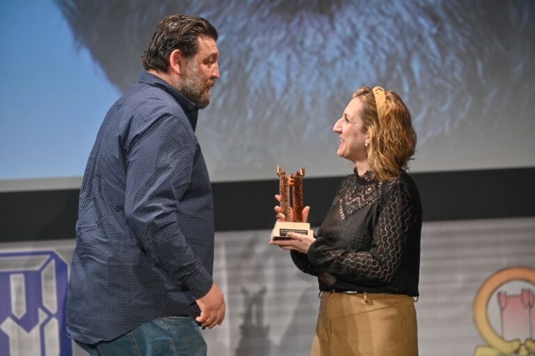 Laia Costa y Hovik Keuchkerian elogian el apoyo al cortometraje de la SECIME en su nombramiento como Actriz y Actor del Siglo XXI