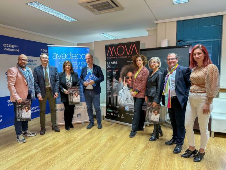 El comercio de Valladolid lleva su colección primavera-verano 2024 a la pasarela en la XV Semana de la Moda