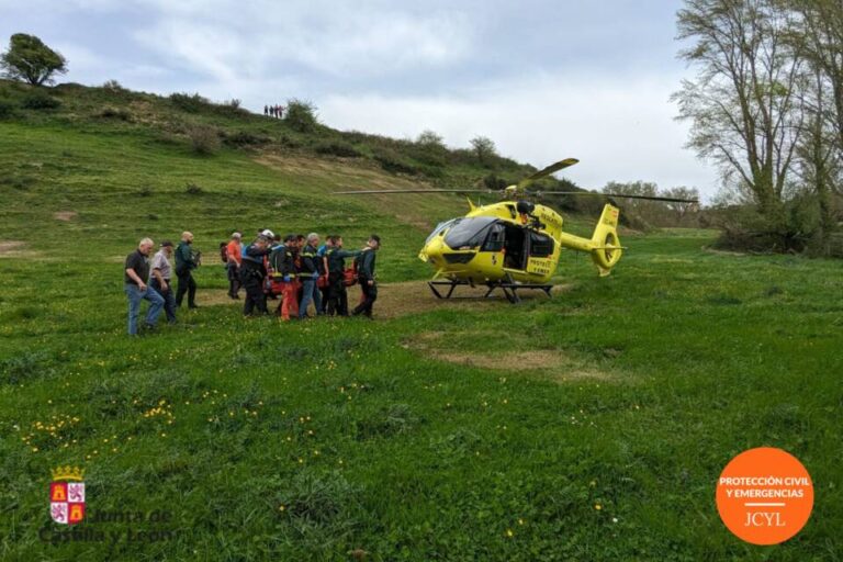 Rescate de alta precisión en Medianas un varón evacuado tras un accidente con un tractor