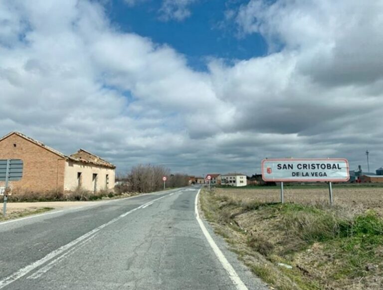 Nuevo recorrido en la SG-411, entre San Cristóbal de la Vega – Arévalo, por mejoras en el pavimento