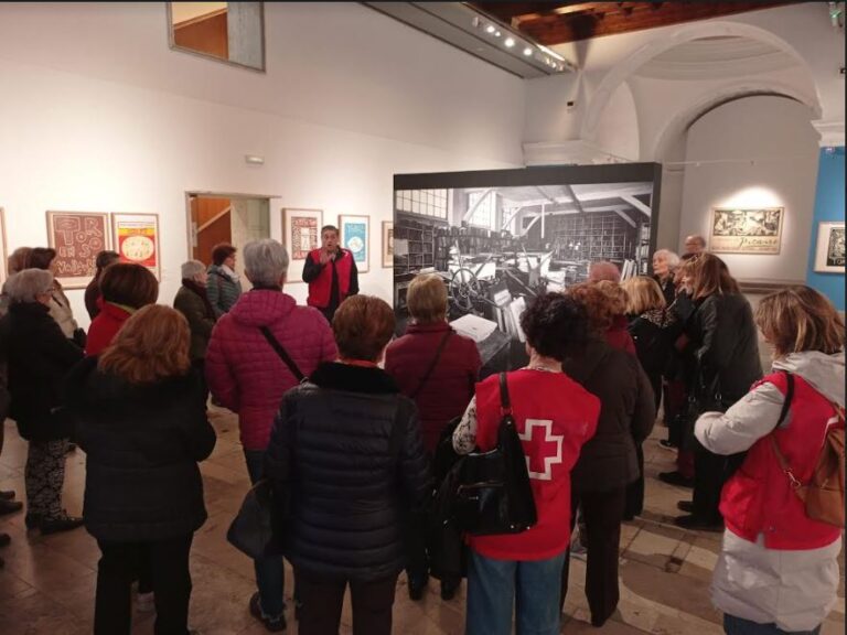 Cruz Roja pone en marcha un programa de actividades en Valladolid