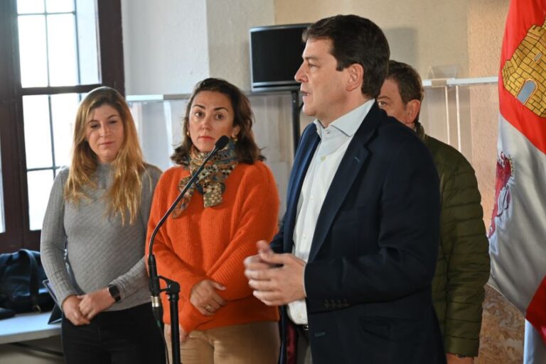 Mañueco promueve celebración del Día de Castilla y León con libertad y tolerancia