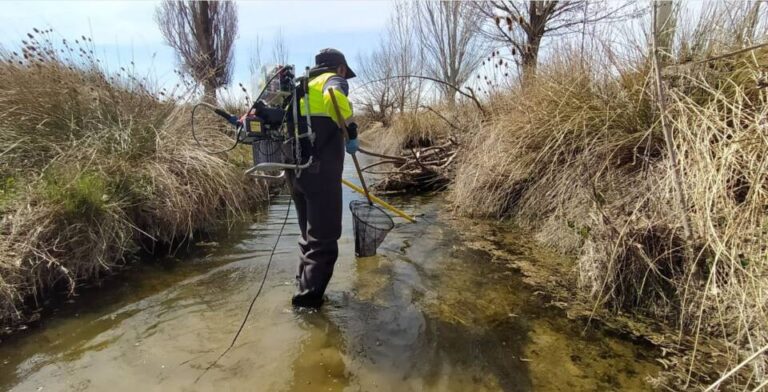 La CHD inicia campaña de muestreo en 450 puntos de ríos para evaluar salud de masas de agua