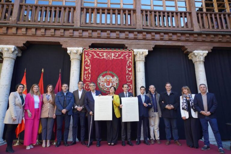 El alcalde de Medina, presente en la firma del renovado pacto por la lengua española