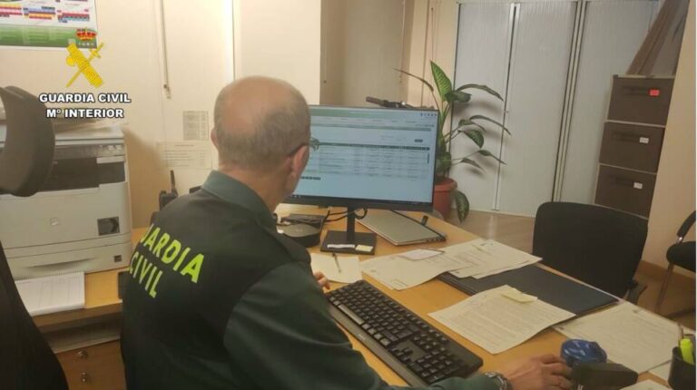 Madre e hijo bajo investigación por suplantación de identidad al comprar humificador en línea