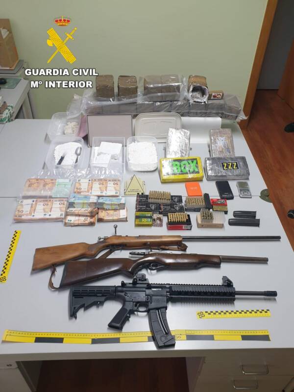 Desarticulada red de tráfico de drogas y armas en zona del Órbigo