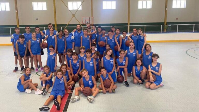 El Sarabris vuelve a poner un bonito toque deportivo al verano con su II Campus de Baloncesto en Medina del Campo