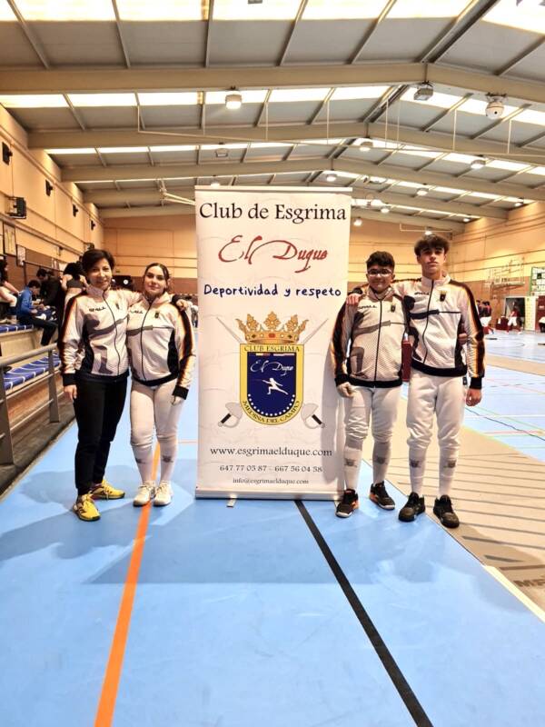 El Club Esgrima Duque de Medina del Campo arrasa en el Campeonato de Castilla y León