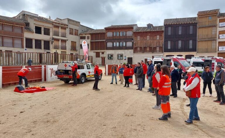Peñafiel celebra el centenario de Cruz Roja con una jornada de Socorros y Emergencias