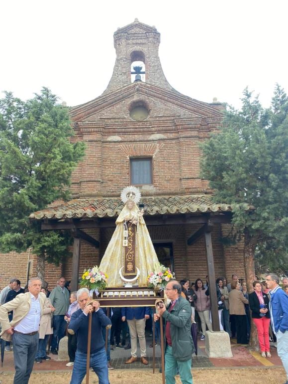 La Pascua de Pentecostés en Torrecilla de la Orden, una celebración en honor a la Virgen del Carmen