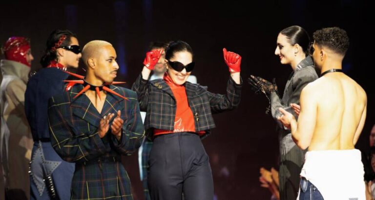 Ana Ruiz, la joven diseñadora medinense que subirá su colección a la pasarela de Santander