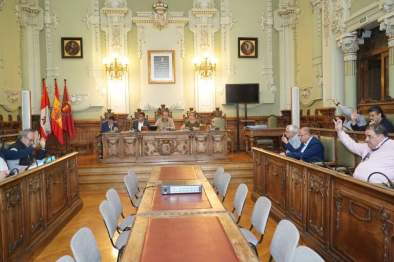 Aquavall aprueba inversiones de 2,2 millones de euros para construir una planta fotovoltaica en la EDAR de Valladolid