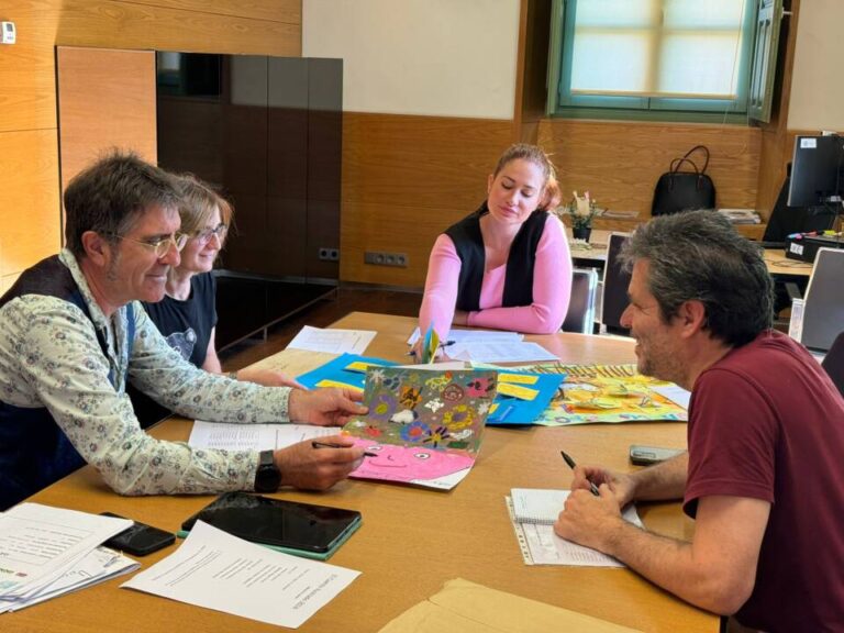 El aula de infantil de Villaverde de Medina se hace con el primer premio del concurso literario de la Diputación