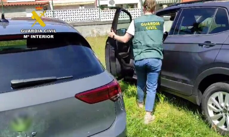 La Guardia Civil desmantela una organización criminal dedicada a ciberestafas para financiar la compra de vehículos