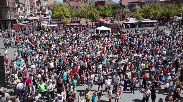 El alcalde de Medina del Campo invita a engalanar balcones con motivo de la Semana Renacentista