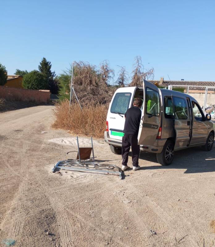 Bobadilla del Campo denuncia el mal uso del punto limpio por no residentes