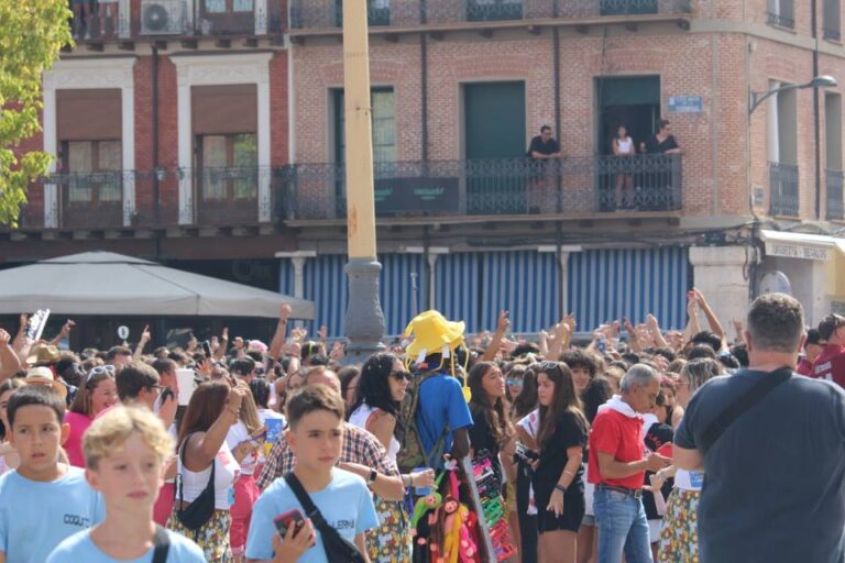 Medina del campo se une al furor de «El Cristongo» por San Antolín
