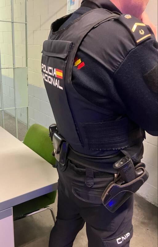 Héroe en la cena: un policía fuera de servicio salva a un hombre que se atragantaba en un restaurante de Ávila