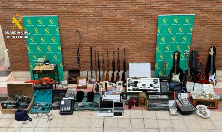 Cuatro detenidos en León por robos, tráfico de drogas y tenencia ilícita de armas