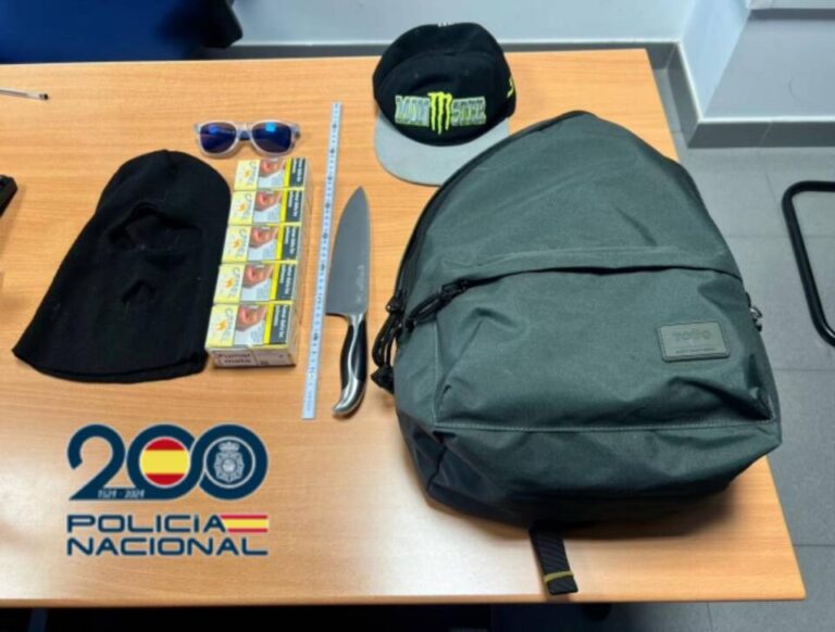Detenido un menor por robo con violencia en una gasolinera de la capital
