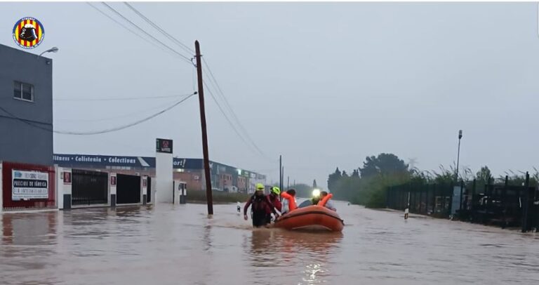 El Gobierno decreta tres días de luto oficial por la tragedia de la DANA