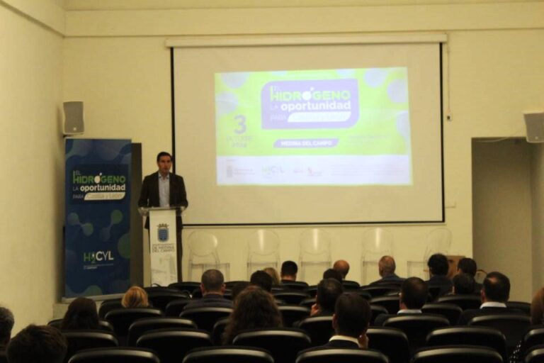 Medina del Campo se acerca al futuro del hidrógeno con una interesante jornada formativa