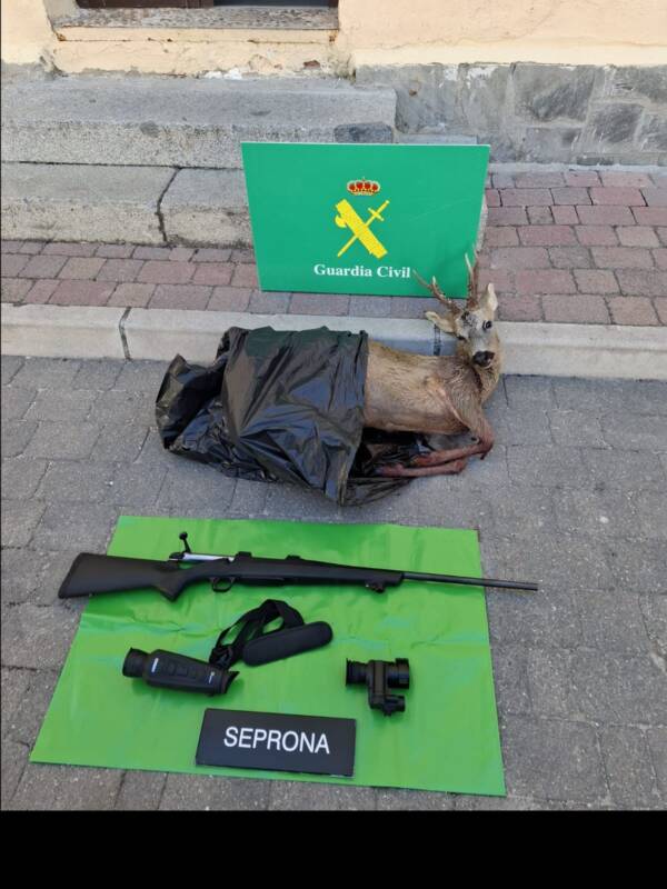 La Guardia Civil de Segovia incauta un corzo abatido ilegalmente y equipo de caza en Yanguas de Eresma