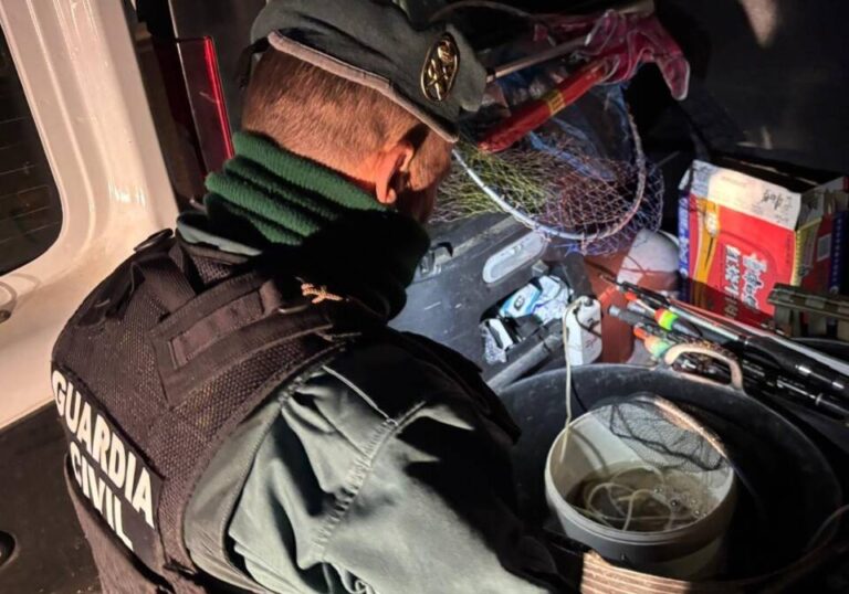 Interceptado en Zamora un hombre con alburnos vivos, especie invasora prohibida en España