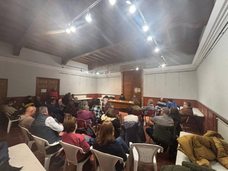 El Ayuntamiento de Olmedo confía en el éxito del libro «Relatos de Cantina»
