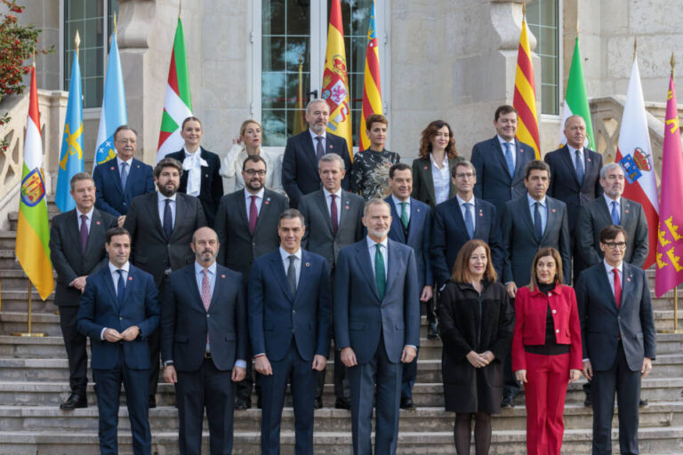 Mañueco reclama una financiación autonómica multilateral y rechaza condonación de deuda