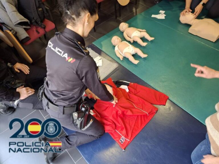 Agentes de Medina del Campo se forman en primeros auxilios como primeros intervinientes