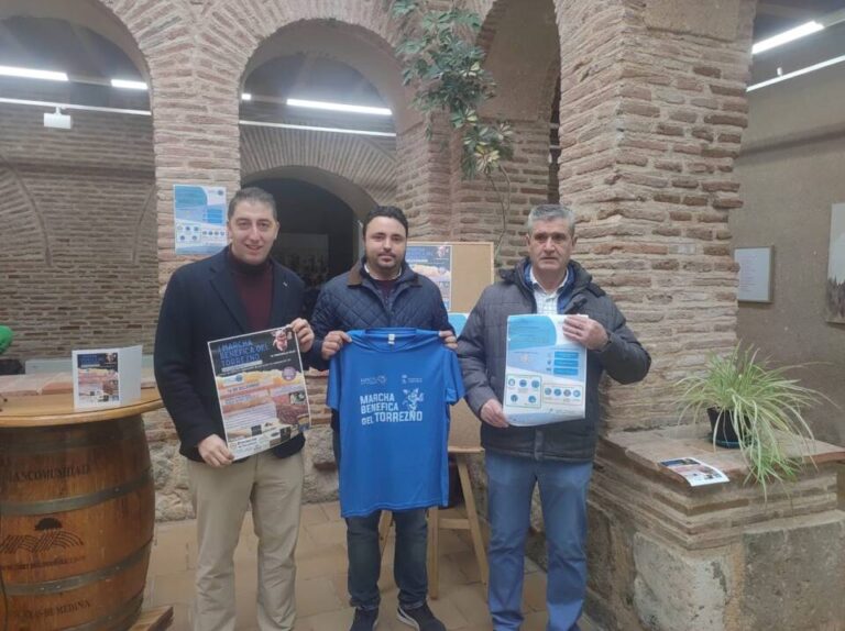 Lomoviejo celebra la I Marcha Benéfica del Torrezno