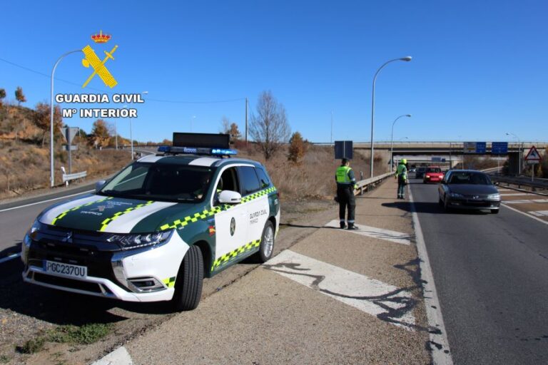 Tres detenidos por la Guardia Civil de León durante la «Operación Especial Constitución-Inmaculada»