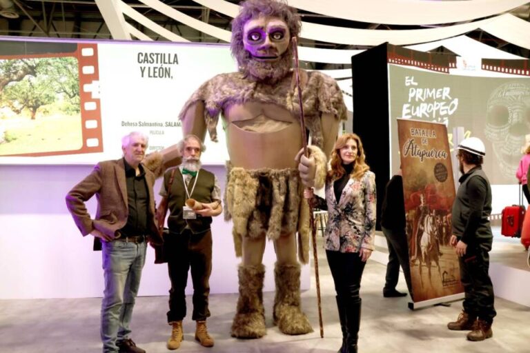 El Museo de la Evolución Humana se luce en Fitur con su ‘Homo curiositatis’