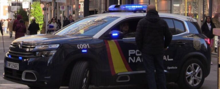 Brutal pelea en la calle Carmelo de Valladolid: un hombre pierde parte de la oreja por un mordisco y ambos son detenidos